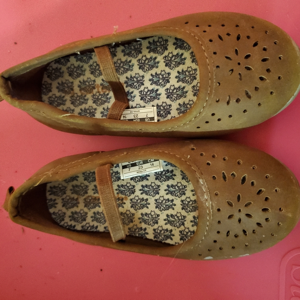 toddler flats lot